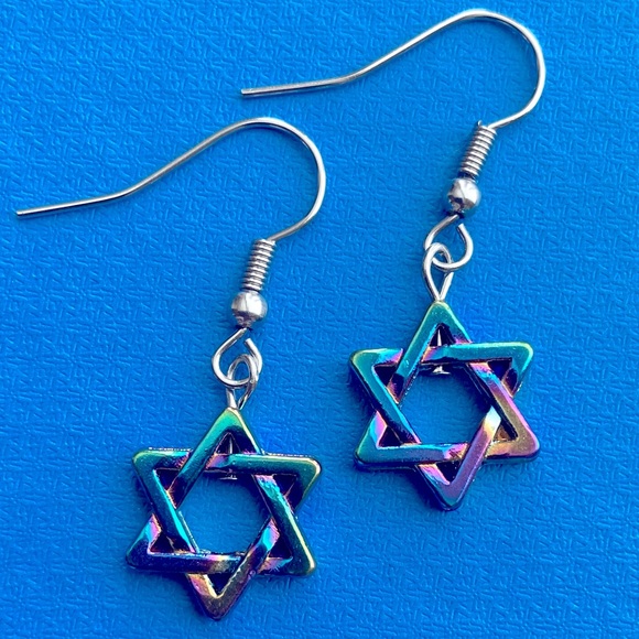 “Star of David” Drop Earrings with Rainbow Finish - Picture 1 of 2